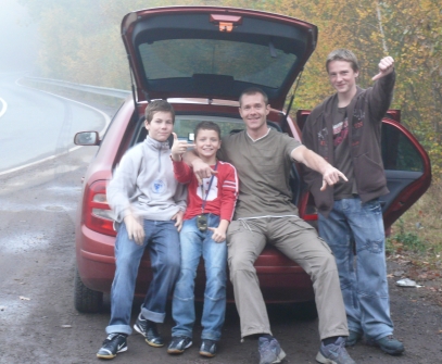 NA�E SESTAVA-ADAM FOT�