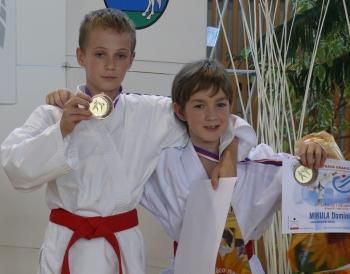 NA�I MLAD� ,SLAV� �SP�CH