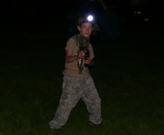 OZBROJEN� SV�TLU�KA