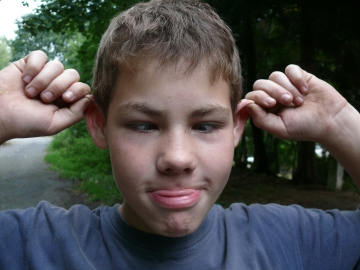 I UFONI TAM BYLI S N�MI